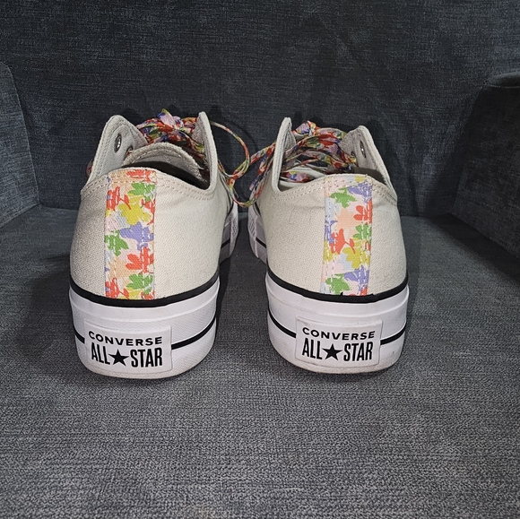 Platform Converse women's size 8.5 - Picture 3 of 6